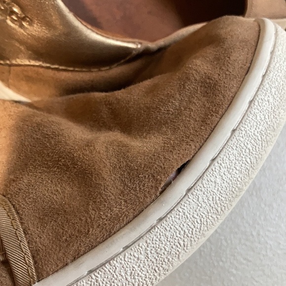 UGG suede slip on shoes size 8.5 - Picture 7 of 8
